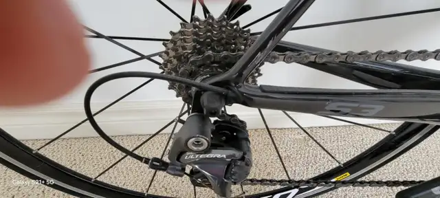 CERVELO S3 ROAD BIKE - LIKE NEW in Road in London - Image 3