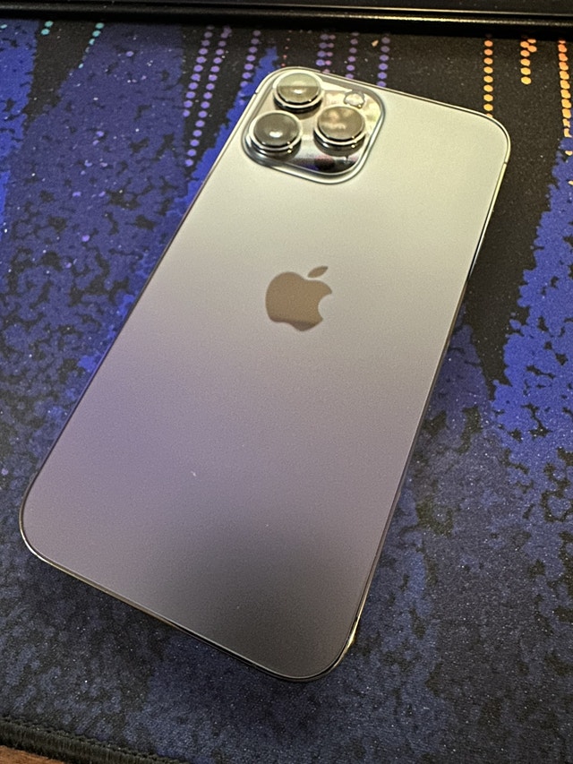 iPhone 13 Pro Max 256GB Alpine Green Unlocked Cell Phones Calgary