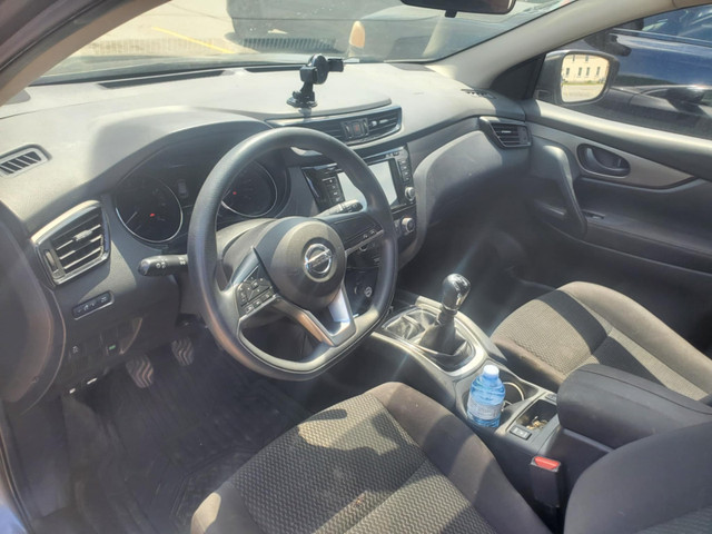 2017 Nissan Qashqai in Cars & Trucks in London - Image 4