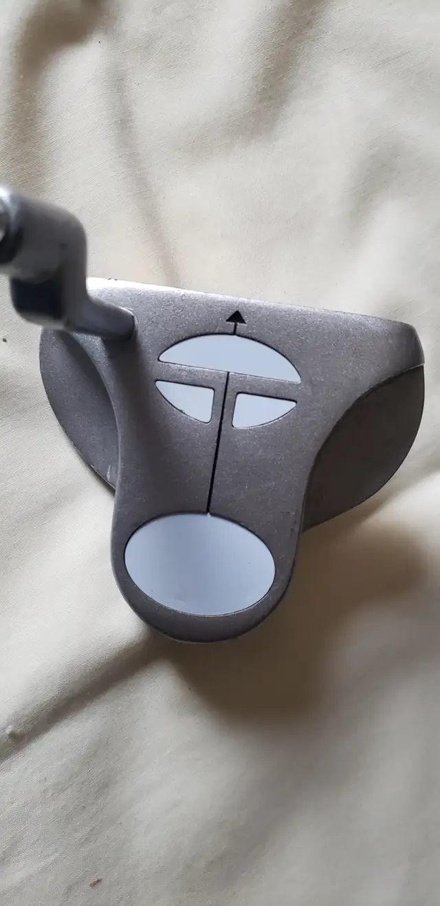 Heritage Golf Putter in Golf in Ottawa - Image 7