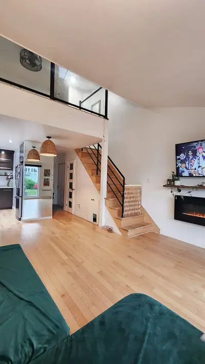 BEAU CONDO 3½, semi-meublé