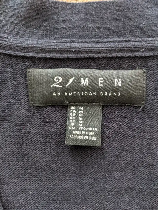 Men’s sweater in Men's in Calgary - Image 4