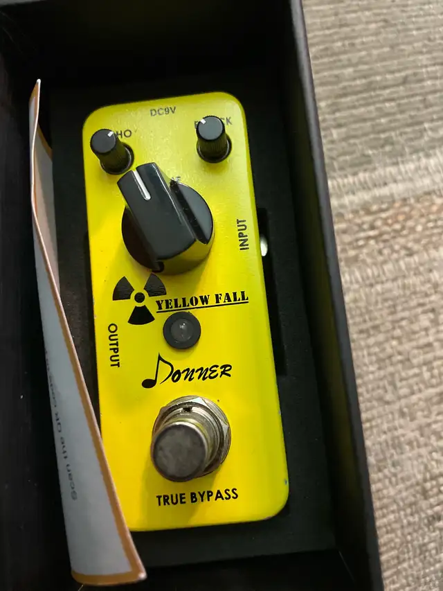 Donner Yellow fall mini volume   guitar pedal in Amps & Pedals in Kitchener / Waterloo - Image 3