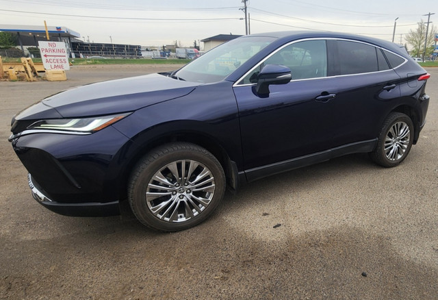Toyota venza limited hybrid 2025 in Cars & Trucks in Edmonton - Image 3