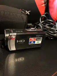 Sony HD AVCHD Handycam 5.3 Megapixels