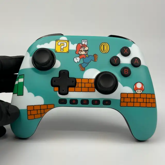 Super Mario Controller - Nintendo Switch 2 - 3136724 in Nintendo Switch in Laval / North Shore - Image 3