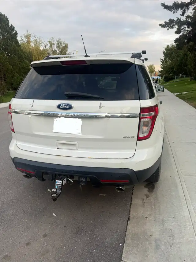 Ford Explorer534371451903692802