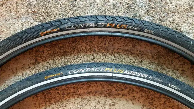 Schwalbe bike tires. in Road in City of Montréal - Image 3