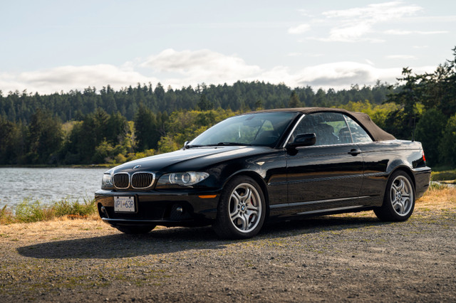 2004 BMW 330Ci Convertible 6-Speed in Cars & Trucks in Calgary - Image 2