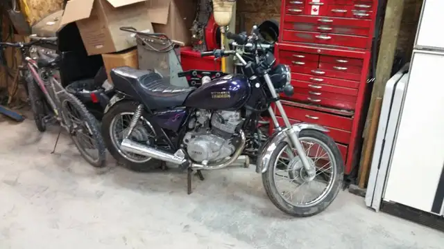 Yamaha MotorCycle SR250 1980 in Street, Cruisers & Choppers in Winnipeg - Image 4