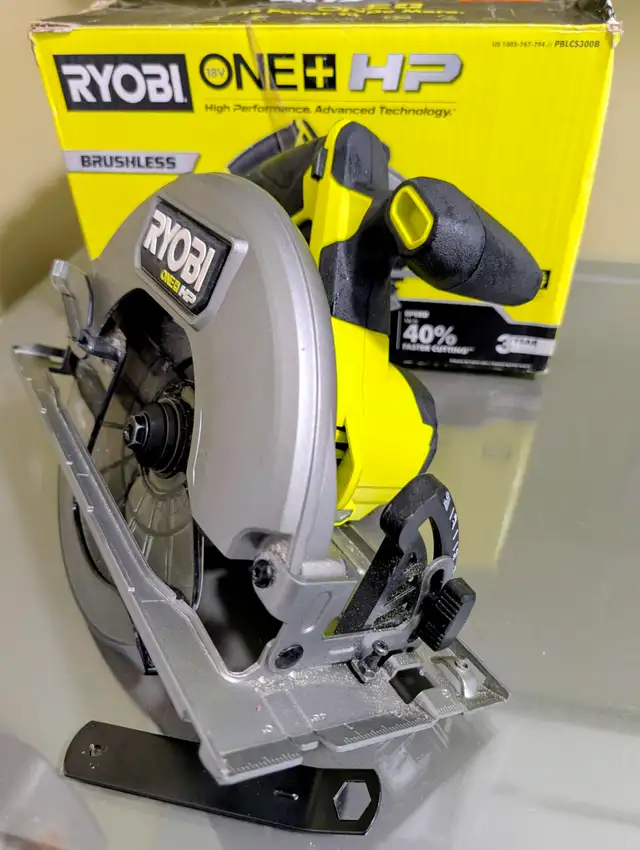 RYOBI PBLCS300B Cordless Circular Saw (Tool-Only) in Power Tools in Oakville / Halton Region - Image 5