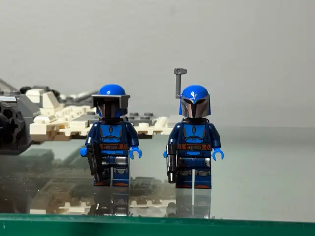 Lego Fang Fighter (75348) (2X) in Toys & Games in Laval / North Shore - Image 5