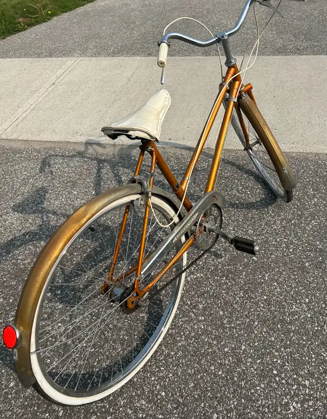 Royce Union Vintage Bike for Sale in Road in Barrie - Image 4