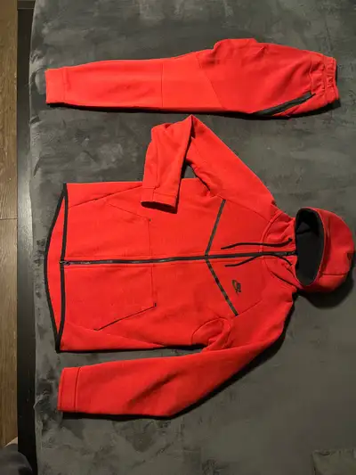 Nike tech fleece , View more