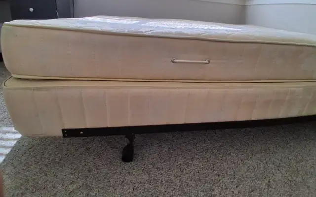 Queen Size metal Frame with bed box and mattress- Movi in Beds & Mattresses in Chilliwack - Image 3