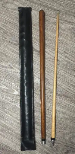 Dufferin Canadian Maple Leaf Pool Cue Billiards Stick With bag 28.75” + 29.5” = 58.25” long