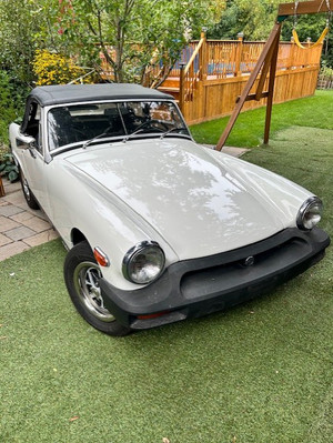 1977 MG Midget black