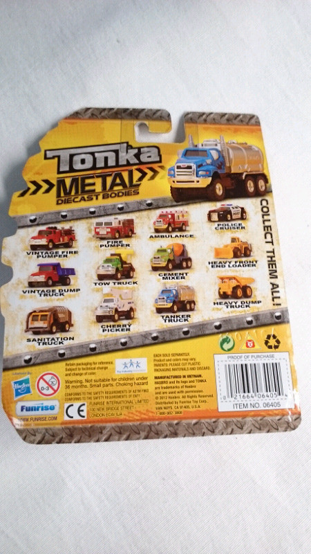 TONKA METAL TANKER TRUCK DIE CAST 2013 in Arts & Collectibles in Mississauga / Peel Region - Image 3