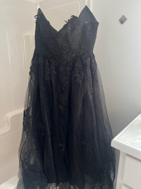 Size 14 black lace prom dress 