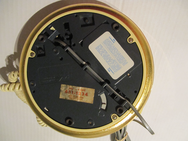 Northern Telecom Pancake Flying Saucer Rotary Phone 1960-70sRare in Arts & Collectibles in Mississauga / Peel Region - Image 7