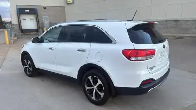 2016 Kia Sorento AWD 3.3 Liters, V6, 121000kms, 7 Seats, Automatic Transmission. Loaded With Air, Cr...