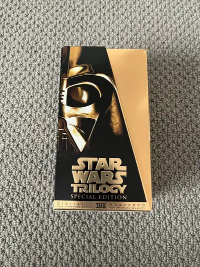 Relive the magic of the original Star Wars trilogy with this Special Edition VHS set! This set inclu...