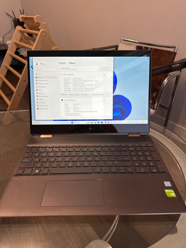 HP Specter Gold - laptop in Laptops in Markham / York Region