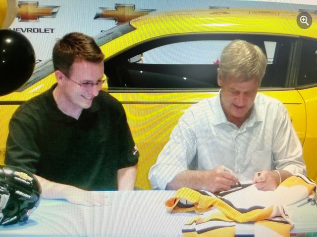 BOBBY ORR AUTOGRAPHED JERSEY! in Arts & Collectibles in Calgary