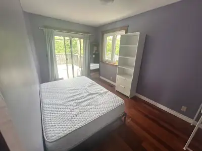 3 ROOMS AVAILABLE JUNE 2025 -All rooms on 2nd floor -Students & Working Adults welcome Rates $600/$6...