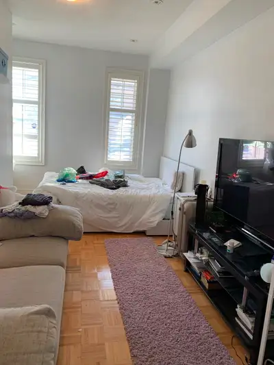 Spacious 1 bedroom for rent in York university , unfurnished room all utilities and internet include...