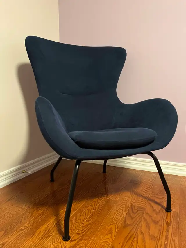 Structube BENNY armchair (like new) in Chairs & Recliners in Markham / York Region - Image 3