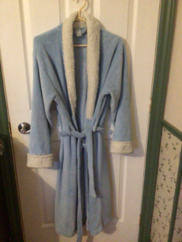 Housecoats in Women's - Other in Belleville - Image 3