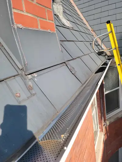 We specialize in soffit, leaf guards, fascia, eavestroughs,downpipes, vinyl siding, aluminum siding,...