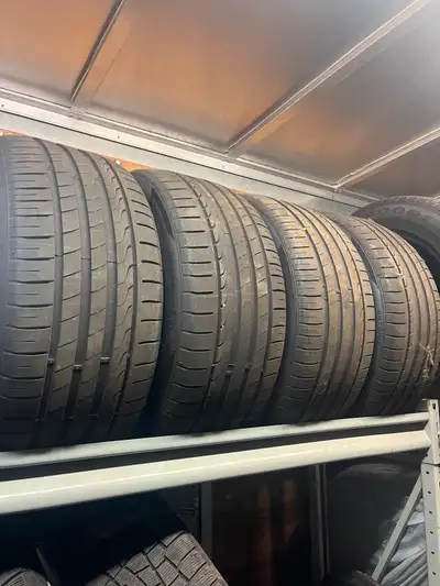 255 40 r 19 Very good condition