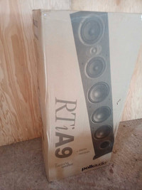 2 Polk RTI A9 tower speakers 