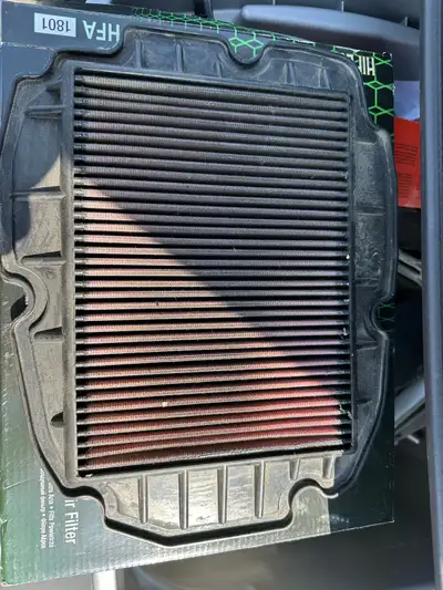 Fits 98-09 VFR800 FI/VTEC K&N filter, needs to be cleaned, like new. Pick up in Barrie.
