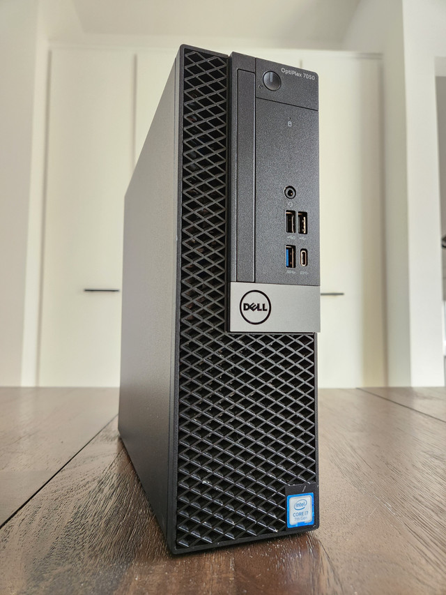 Desktop Dell | Intel I7 | HDD 1 Tb + SSD 120 Gb | 16 Gb RAM DDR4 dans Ordinateurs de bureau  à Laval/Rive Nord