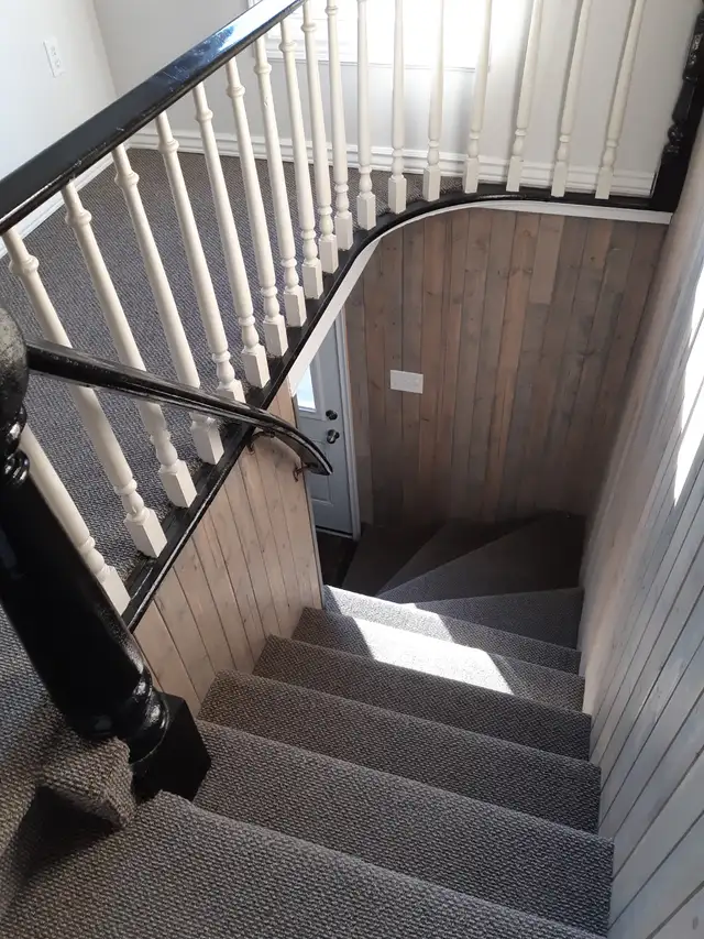 Spacious 2 BR (+ den) unit, prime downtown Truro location in Long Term Rentals in Truro - Image 11