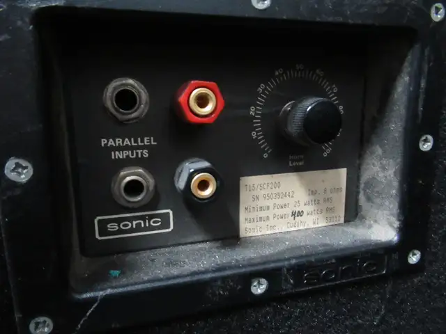 SONIC    DJ  SPEAKERS PAIR in Speakers in City of Toronto - Image 6