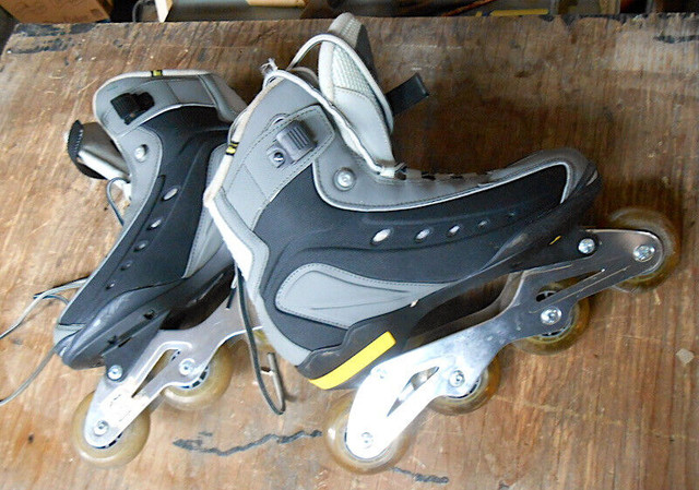 Patins à Roues Alignées Nike N-Dorfin 5 dans Patins et patins à roulettes  à Sherbrooke