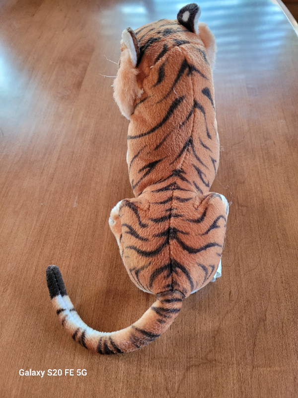 Plush Tiger in Toys & Games in Markham / York Region - Image 4
