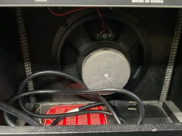 FENDER CHAMPION 20 in Amps & Pedals in North Bay - Image 5