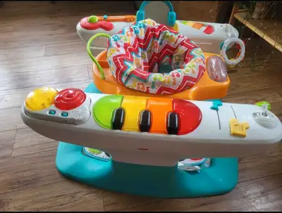 Fisher Price 4-In-1 Step 'N Play Piano Entertainer With Music And Lights Excellent condition. Only m...