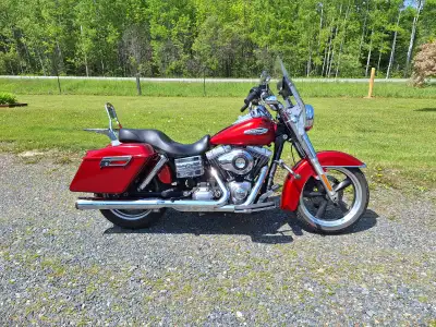 2012 HARLEY DAVIDSON Dyna Switch Back : 103 Motor. 55,000 km Gently Used $11,000 Phone 807 475 8467