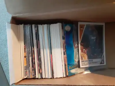 Lot de 131 cartes de Basketball differentes du HEAT de MIAMI de la NBA.....annees 90 et plus, de mar...