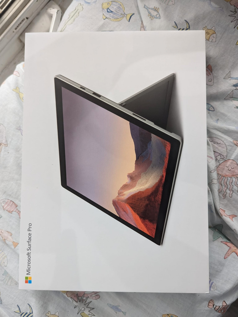 Used Microsoft Surface Pro 7 + Type Cover + Pen + Box iPads & Tablets