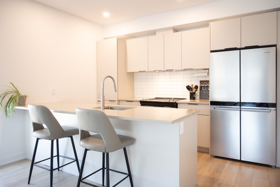 Octobre GRATUIT Appartement NEUF (2 chambres et 1 salle de bain) 2