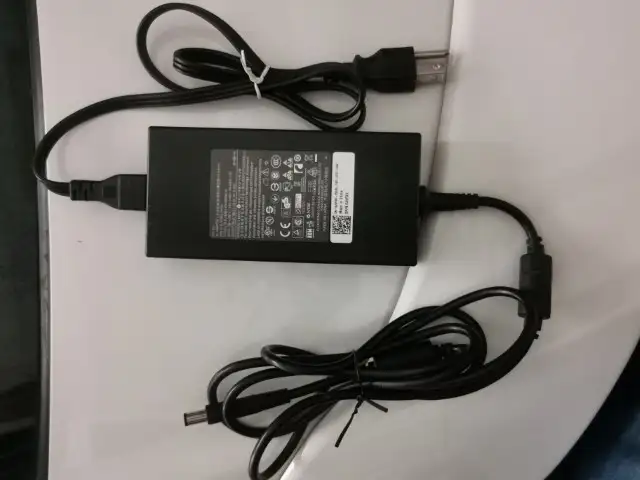 Dell 180 watt power for dock and high power precision laptop in Laptop Accessories in Markham / York Region - Image 2
