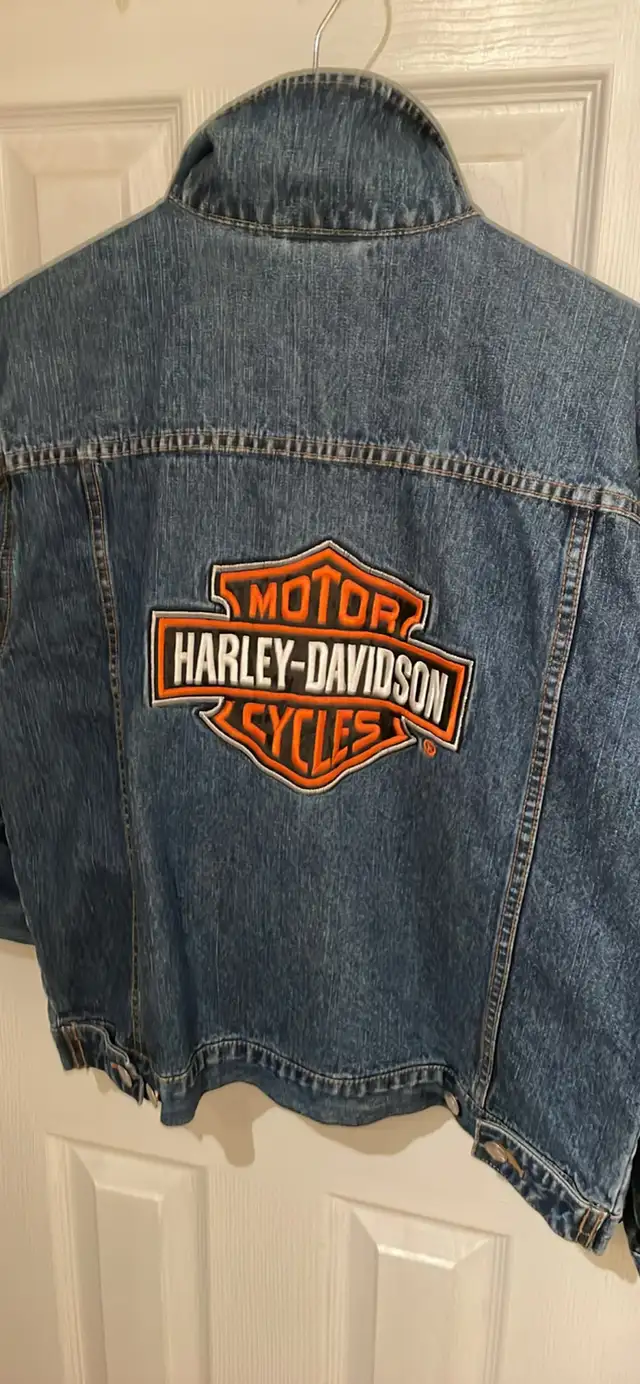 Harley-Davidson trucker jacket large in Women's - Tops & Outerwear in London - Image 7