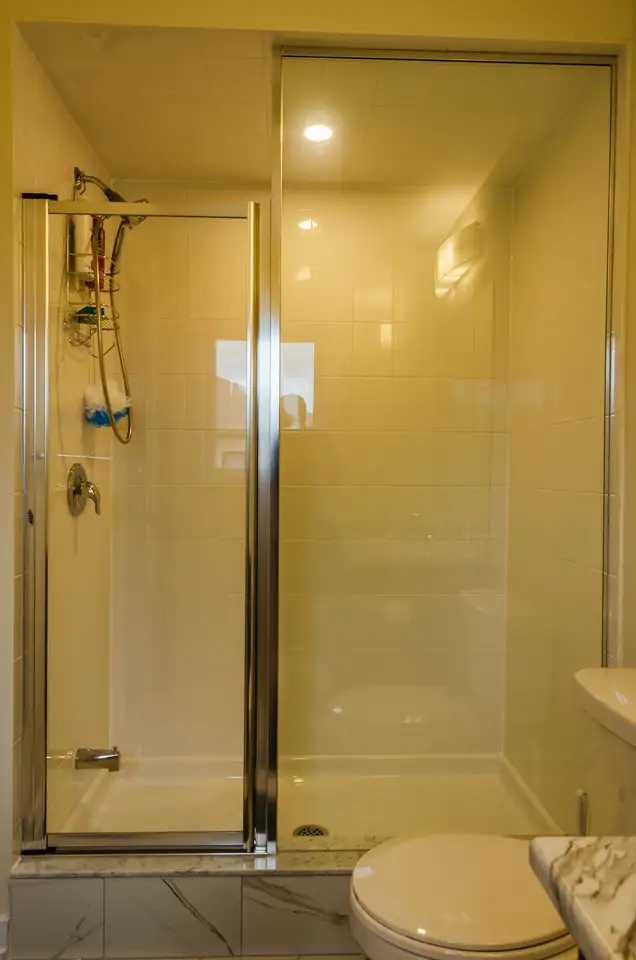 4 Bedroom Home for Short-Term Rental in Thorold, Niagara Region in Ontario in Canada - Image 9
